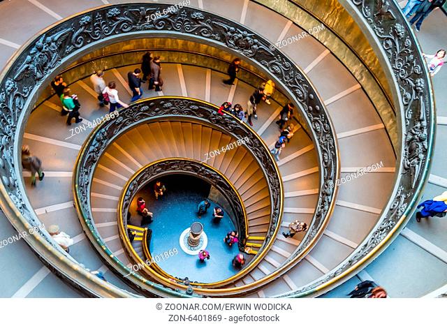 Italien, Rom, Vatikanisches Museum, Spiraltreppe von Giuseppe Momo