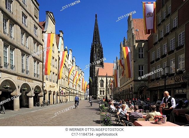 Germany, Muenster, Westphalia, Muensterland, North Rhine-Westphalia, Prinzipal Market Place, gable houses, archways, Saint Lamberti Church, Late Gothic
