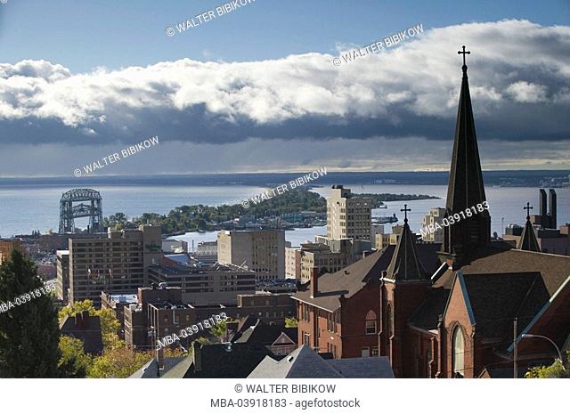 usa, Duluth harbor, city view, clouded sky, panorama