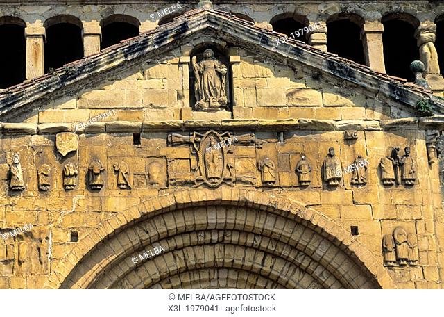 Romanesque Collegiate church of Santa Juliana, Santillana de Mar, Cantabria, Spain