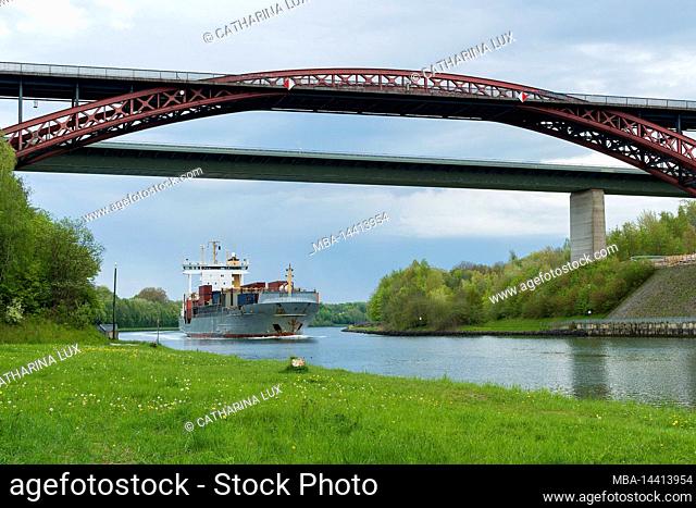 Germany, Schleswig-Holstein, Kiel Canal, Levensau high bridges, cargo ship