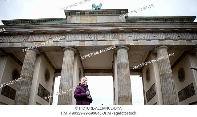 29 March 2019, Berlin: The environmental activist Greta Thunberg speaks to the students at the demonstration ""Fridays for Future"" at the Brandenburg Gate in...