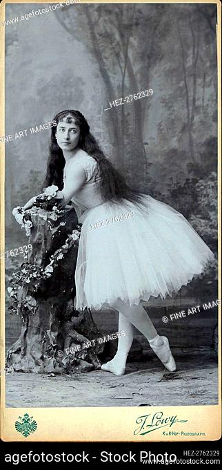 Luigia Cerale as Giselle, c. 1880. Creator: Löwy, Josef (1834-1902)