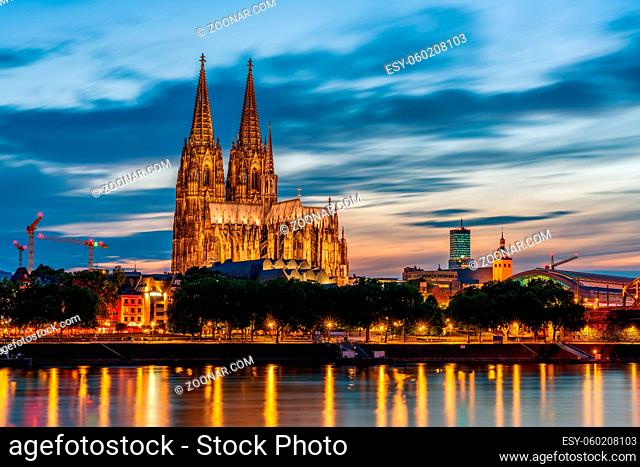 Panoramic view of Cologne Cathedral at nightfall, Germany