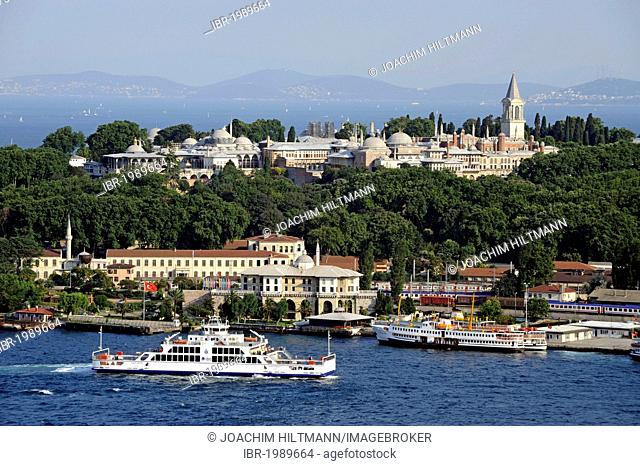 Golden Horn as seen from Galata Tower, Halic, and Topkapi Palace, Topkapi Sarayi, Seraglio, Istanbul, Turkey