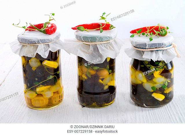 spicy marinated olives