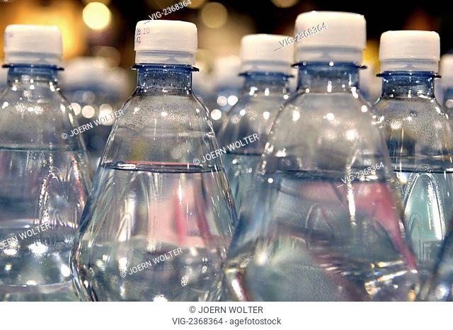 GERMANY, BONN, 12.01.2011, Water bottles in a supermarket. - BONN, GERMANY, 12/01/2011