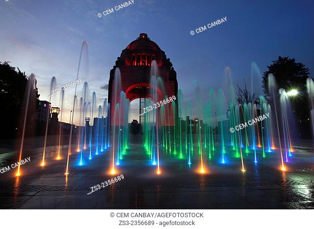 Monument dedicated to the Mexican Revolution (Monumento dedicado a la Revoluci—n Mexicana) at night, Mexico City, Mexico, Central America