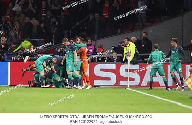 firo: 08.05.2019 Football, 2018/2019, CL, CHL, Champions League, Semifinals Ruckspiel Ajax Amsterdam Tottenham Hotspur 2: 3 jubilation over goal last minute to...