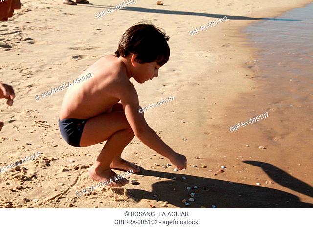 Children, beach, Praia do Futuro, Fortaleza, Ceará, Brazil