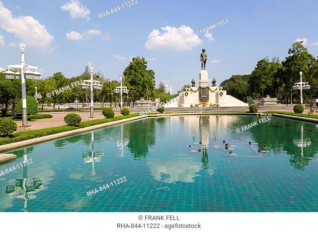 King Rama IV in Lumphini Park, Ratchadamri Road, Bangkok, Thailand, Southeast Asia, Asia
