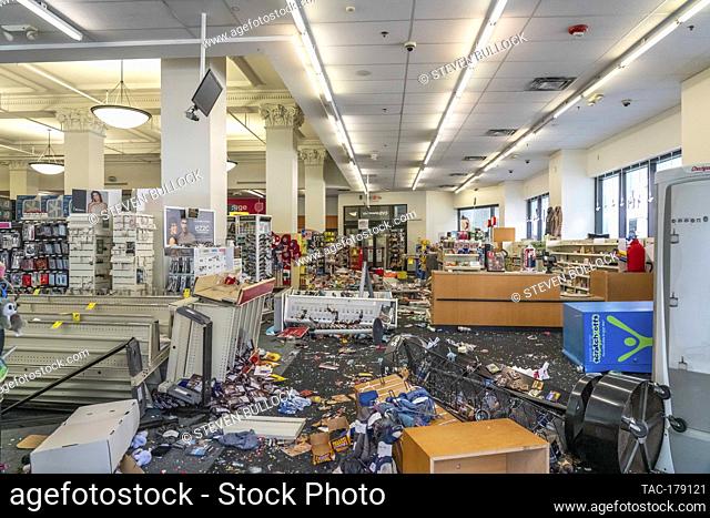 Interior damage and destruction of a CVS Pharmacy at 4th St and Chestnut on May 30, 2020 in Louisville, Kentucky. (Credit: Steven Bullock/The Photo Access)