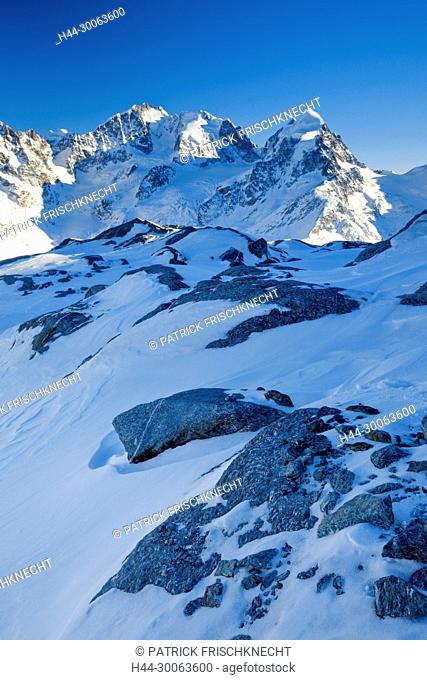 Piz Tschierva-3546 m, Piz Morteratsch - 3751 m, Piz Bernina-4049 m, Piz Roseg-3937 m, Graubünden, Schweiz