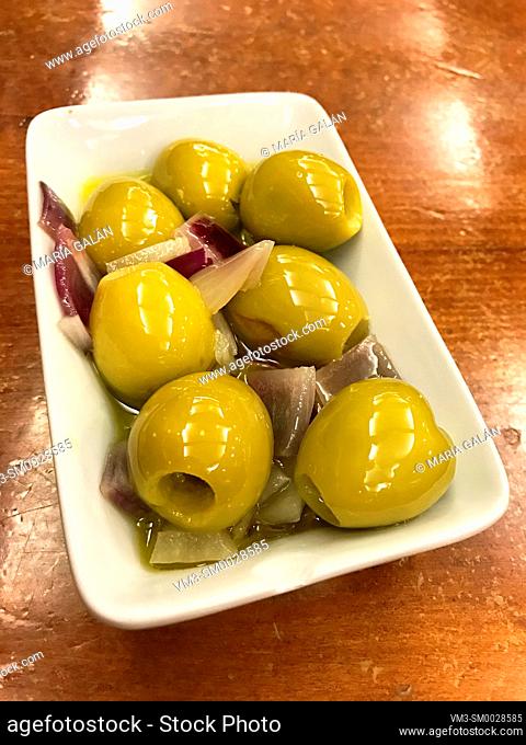Green olives with onion