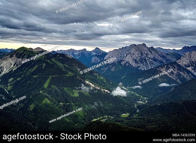 Evening atmosphere with thick clouds over Hinterriss and the Karwendel