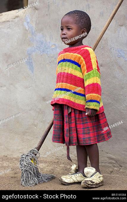 Zulu girl, Hidden Valley, KwaZulu-Natal, South Africa, Africa
