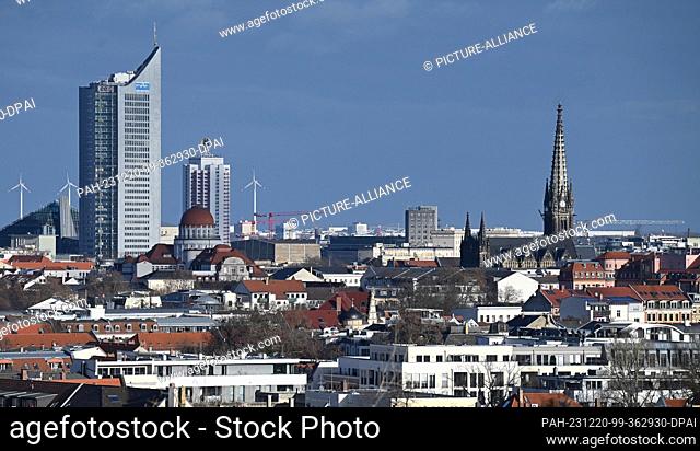 20 December 2023, Saxony, Leipzig: Sunshine and clouds are seen over the city on a windy day. According to the German Weather Service