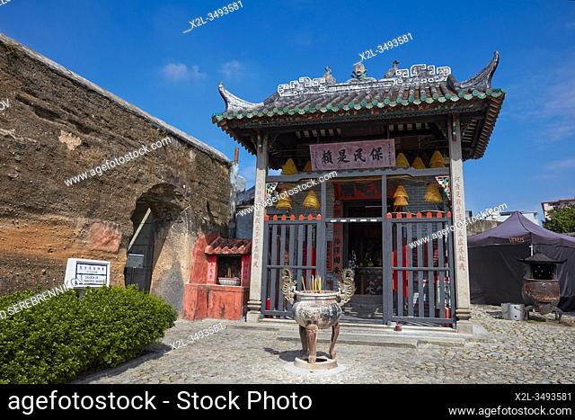 Bronze incense urn at the Na Tcha Temple, built in 1888 and dedicated to the worship of the Chinese folk deity Na Tcha. Macau, China
