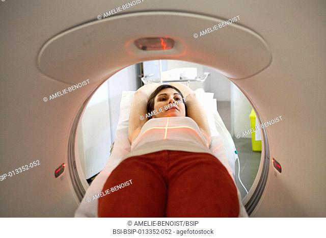 Digital medical imaging centre in Paris, France. CT scan of the abdomen