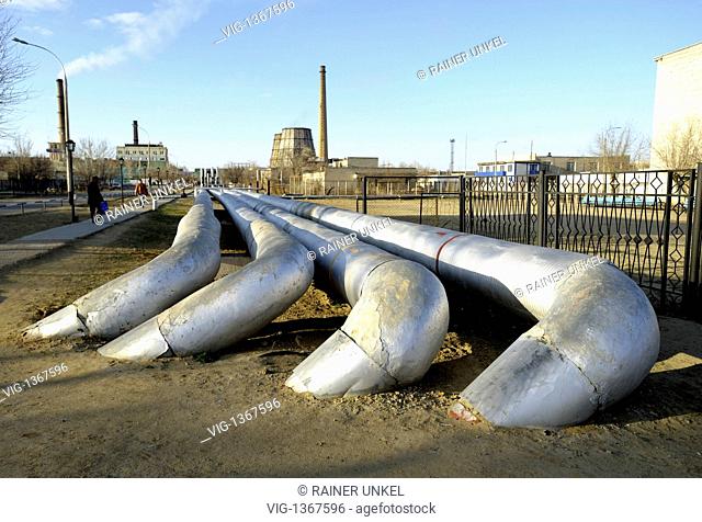 KAZ, KAZAKHSTAN : Heating tubes in Baikonur - Baikonur, Kazakhstan, Kazakhstan, 04/04/2009