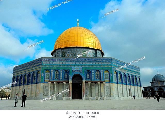 Israel;Tel Aviv;Temple Mount;outdoors;color image;unrecognized people;horizontal;day;Dome of the...