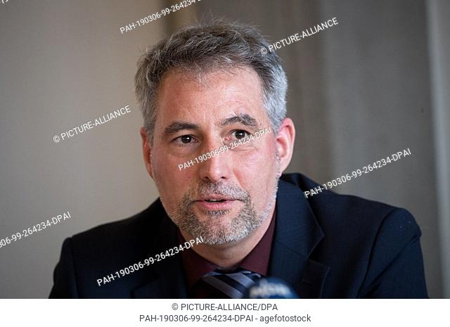 06 March 2019, Hamburg: Ulf Kaspera, Director of the Federal Bureau of Maritime Accident Investigation (BSU), speaks at a press conference on the final accident...