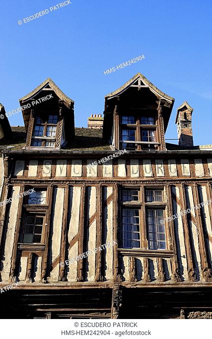 France, Seine et Marne, Moret on Loing, facade of the former Moret nuns home