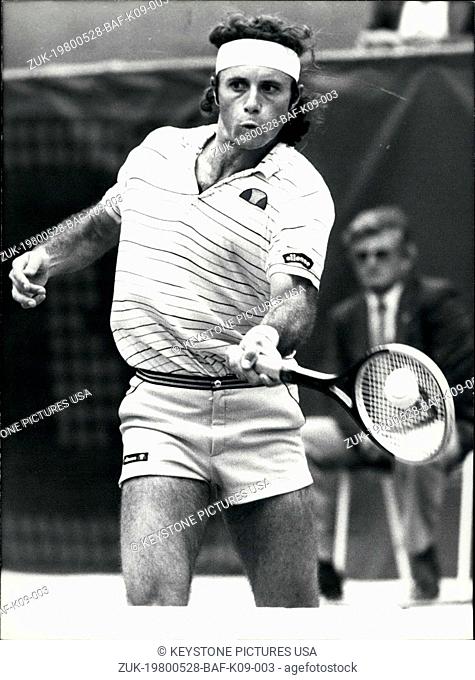 May 28, 1980 - On the second day of the 50th French Open, champion Guillermo Villas (pictured) beat Uruguay's Damani (6-2; 6-2; 6-0) (Credit Image: © Keystone...
