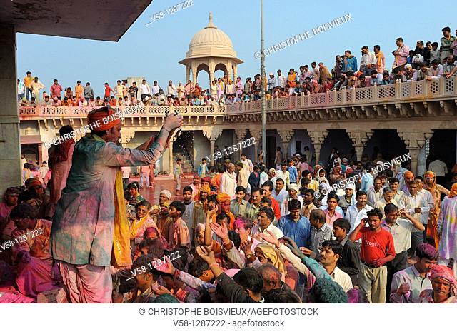 India, Uttar Pradesh, Holi festival, Colour and spring festival celebrating the love between Krishna and Radha