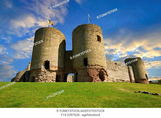 Rhuddlan Castle built in 1277 for Edward 1st next to the River Clwyd, Rhuddlan, Denbighshire, Wales
