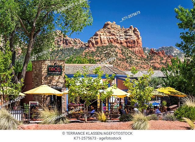 Shops and restaurants In downtown Sedona, Arizona, USA