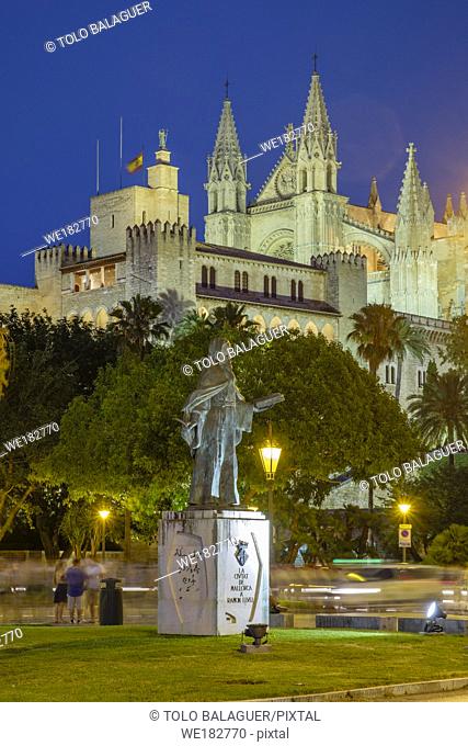 Monumento a Ramon Llull, paseo Sagrera, Palma, Mallorca, balearic islands, Spain