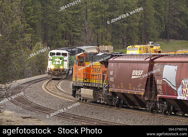 Two BNSF trains at Marshall, Washington, USA