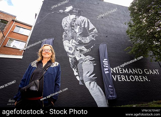 Luc De Vos' widow Sandra Heylen pictured during the unveiling of the mural in honor of Luc De Vos in Ghent, Tuesday 28 June 2022