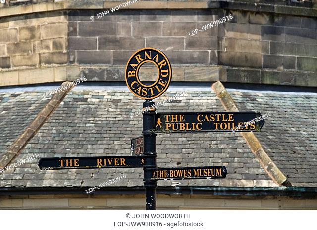 England, County Durham, Barnard Castle, A directional signpost in the centre of the historic town of Barnard Castle