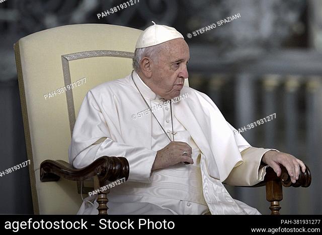 Pope Francis during a weekly general audience at Saint Peter's square on October 26, 2022. - vatican city state/State of the Vatican City/Vatikanstadt