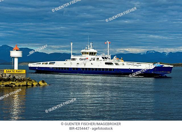 Romsdalsfjord ferry powered by liquid natural gas, at harbour entrance, Molde, Norway