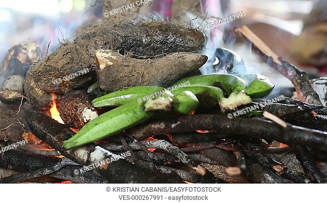 Banana grilling on fire, Papua, Indonesia, Southeast Asia