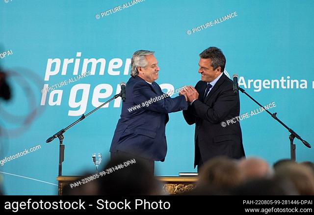 03 August 2022, Argentina, Buenos Aires: Sergio Massa (r), new ""super minister"" for the economy, production and agriculture, and Alberto Fernandez (l)