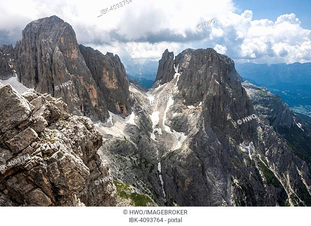 Mt Pala di San Martino, 2987 m, on the right Mt Cima di Val di Roda, 2791 m, Pala group, Dolomites, Siror, Trentino-Alto Adige, Italy