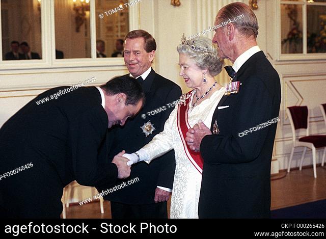 ***FILE PHOTO*** Queen Elizabeth II, 2nd from right, and her husband Prince Philip, Duke of Edinburgh, right, attend the reception hosted by Czech President...