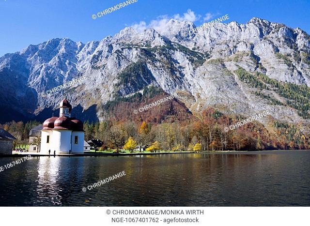 Peninsula of St. Bartholomew with the the Pilgrimage Church in the back Mt. Watzmann, Lake Koenigssee, Berchtesgaden Nation Park, Berchtesgadener Land
