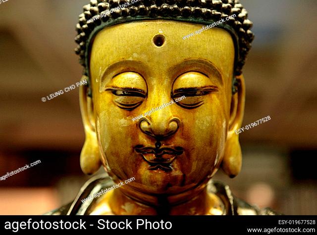 buddha head close up