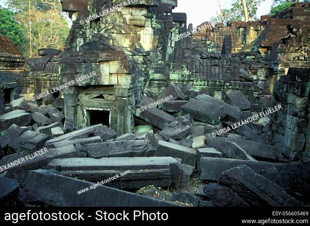 The Temple of Preah Khan in the Temple City of Angkor near the City of Siem Reap in the west of Cambodia. Cambodia, Siem Reap, February, 2001