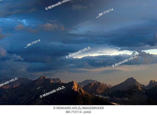 Thunder clouds forming over the Karwendel Range, Mt. Fiechter Spitz (middle), Austrian Alps, Tirol, Austria, Europe