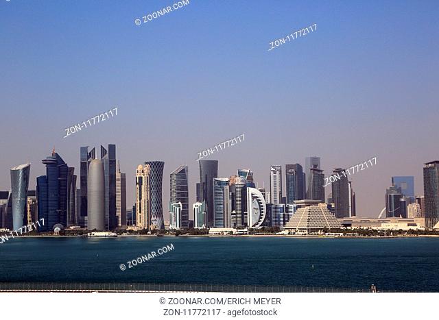 Katar, Doha, Skyline am Persischen Golf