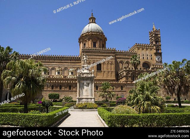 Saint Rosalia Monument, patron of Palermo, Palermo Cathedral, Palermo Cathedral Square, Palermo, Sicily, Italy, Europe