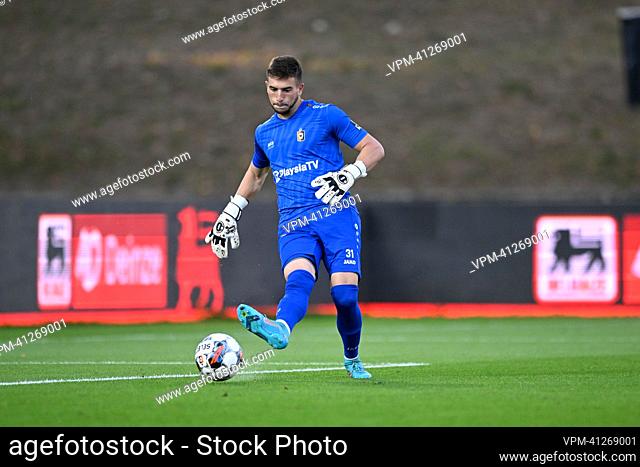 Deinze's goalkeeper Ignacio Miras Blanco pictured in action during a soccer match between KMSK Deinze and Royal Excelsior Virton