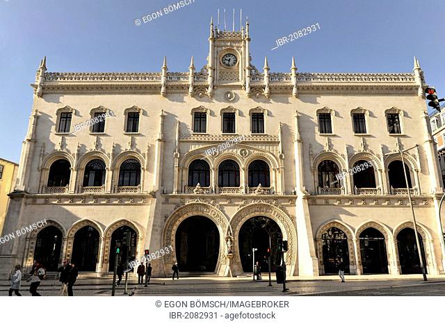 Estacao Rossio, Rossio Station, start of construction in 1886, façade with horseshoe-shaped entrances, Praca de Dom Pedro IV, Praca Dom Joao da Camara, Lisbon