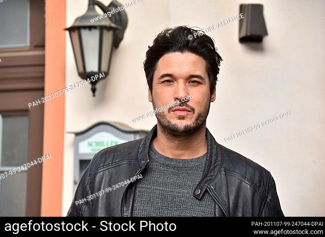 04 November 2020, North Rhine-Westphalia, Cologne: The actor Alexander Milo poses in the scenery of the RTL series "" unter uns ""